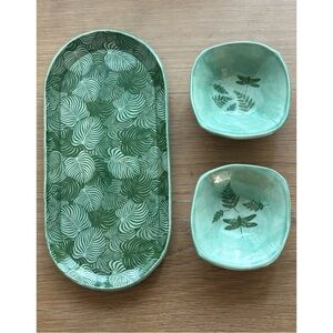 Green Ceramic Dish Set with Leaf and Dragonfly Design